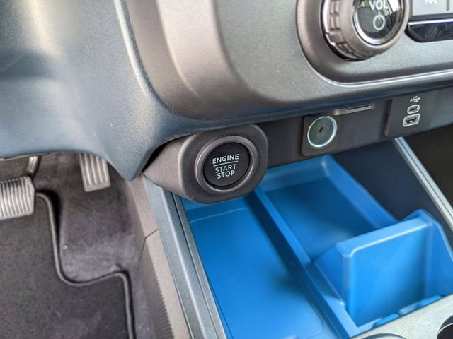 2026 Space White Metallic Ford Maverick XLT FWD Truck