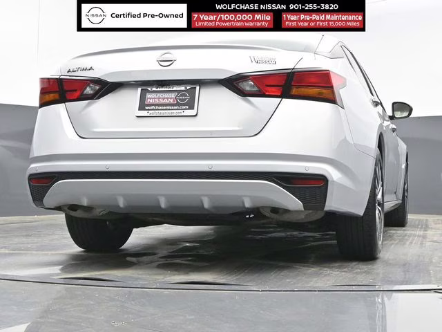 2025 Brilliant Silver Metallic Nissan Altima 2.5 SV FWD Sedan