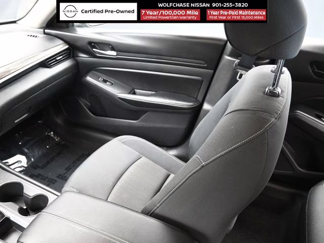2025 Brilliant Silver Metallic Nissan Altima 2.5 SV FWD Sedan