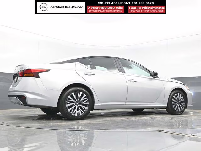 2025 Brilliant Silver Metallic Nissan Altima 2.5 SV FWD Sedan