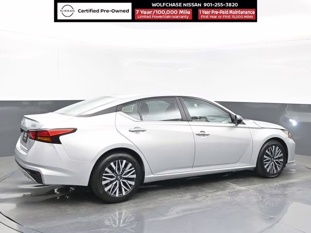 2025 Brilliant Silver Metallic Nissan Altima 2.5 SV FWD Sedan