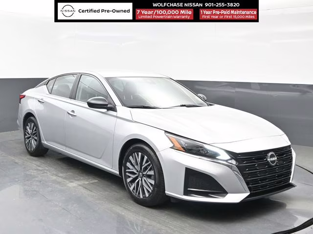 2025 Brilliant Silver Metallic Nissan Altima 2.5 SV FWD Sedan