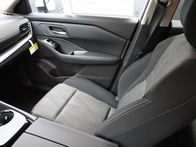 2026 Everest White Pearl Tricoat Nissan Rogue SV FWD SUV