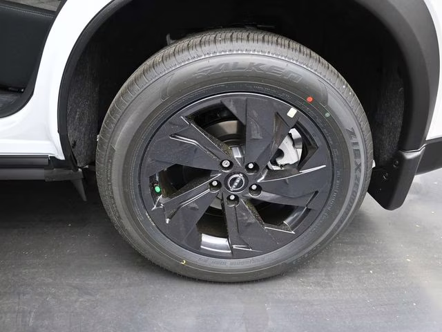 2026 Everest White Pearl Tricoat Nissan Rogue SV FWD SUV