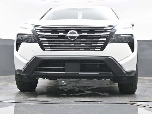 2026 Everest White Pearl Tricoat Nissan Rogue SV FWD SUV