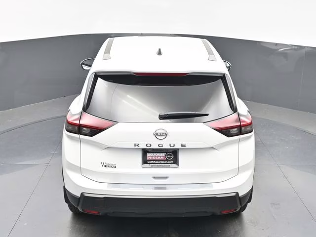 2026 Everest White Pearl Tricoat Nissan Rogue SV FWD SUV