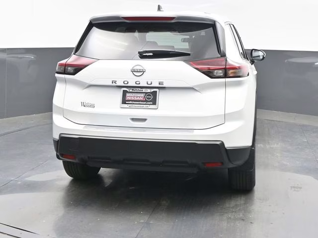 2026 Everest White Pearl Tricoat Nissan Rogue SV FWD SUV