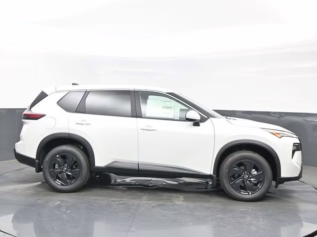 2026 Everest White Pearl Tricoat Nissan Rogue SV FWD SUV