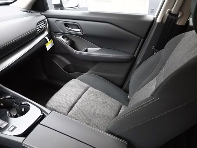2026 Everest White Pearl Tricoat Nissan Rogue SV FWD SUV