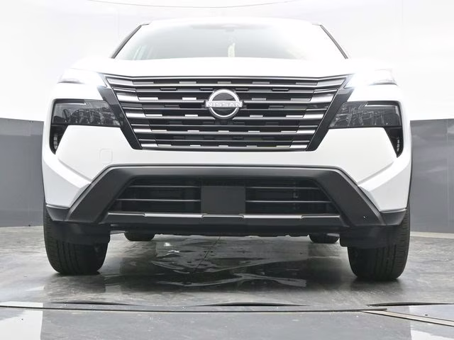 2026 Everest White Pearl Tricoat Nissan Rogue SV FWD SUV