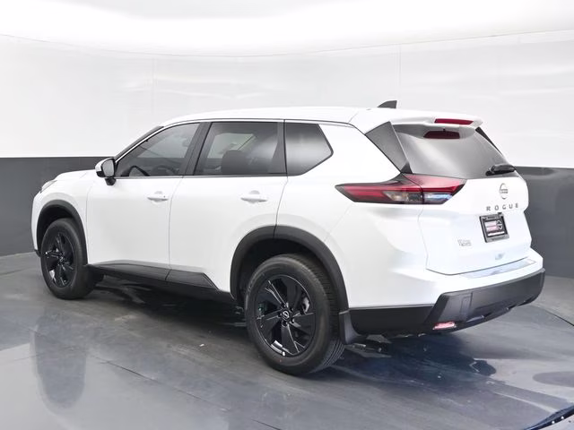 2026 Everest White Pearl Tricoat Nissan Rogue SV FWD SUV