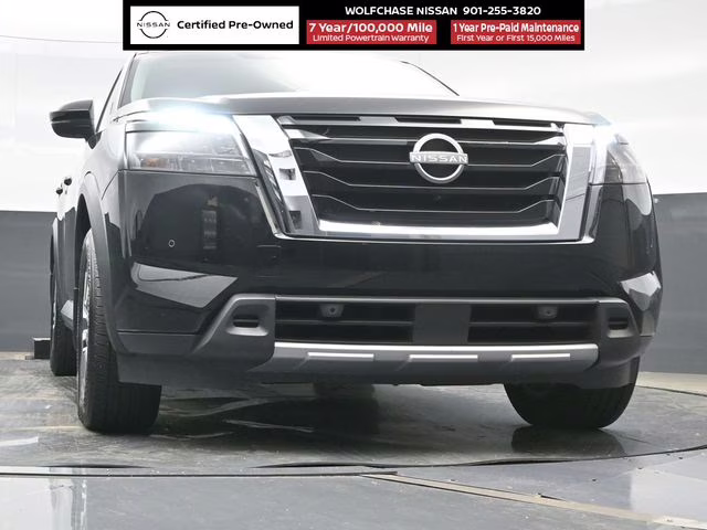 2025 Super Black Nissan Pathfinder SL 4X4 SUV