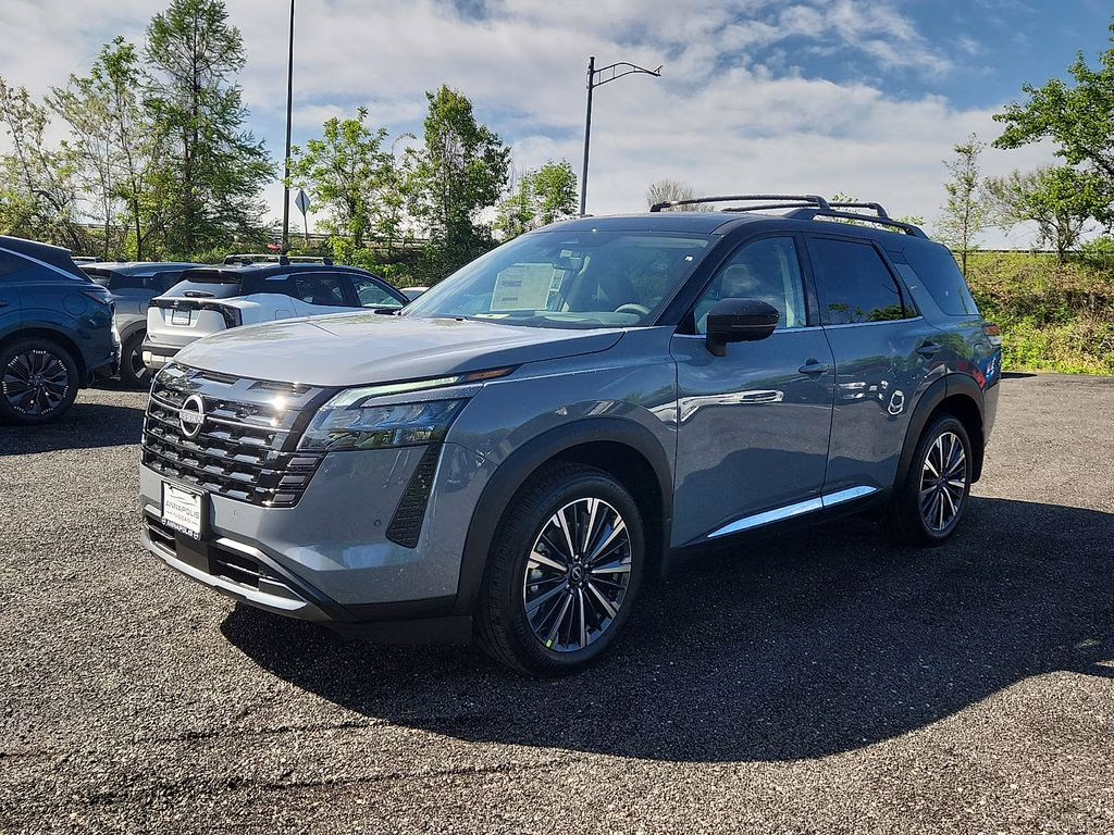 2026 Boulder Gray/Super Black Nissan Pathfinder Platinum 4X4 SUV