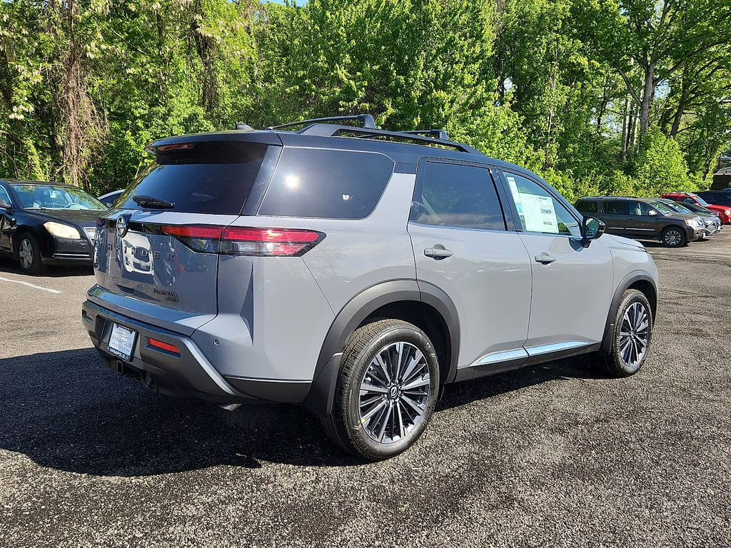 2026 Boulder Gray/Super Black Nissan Pathfinder Platinum 4X4 SUV