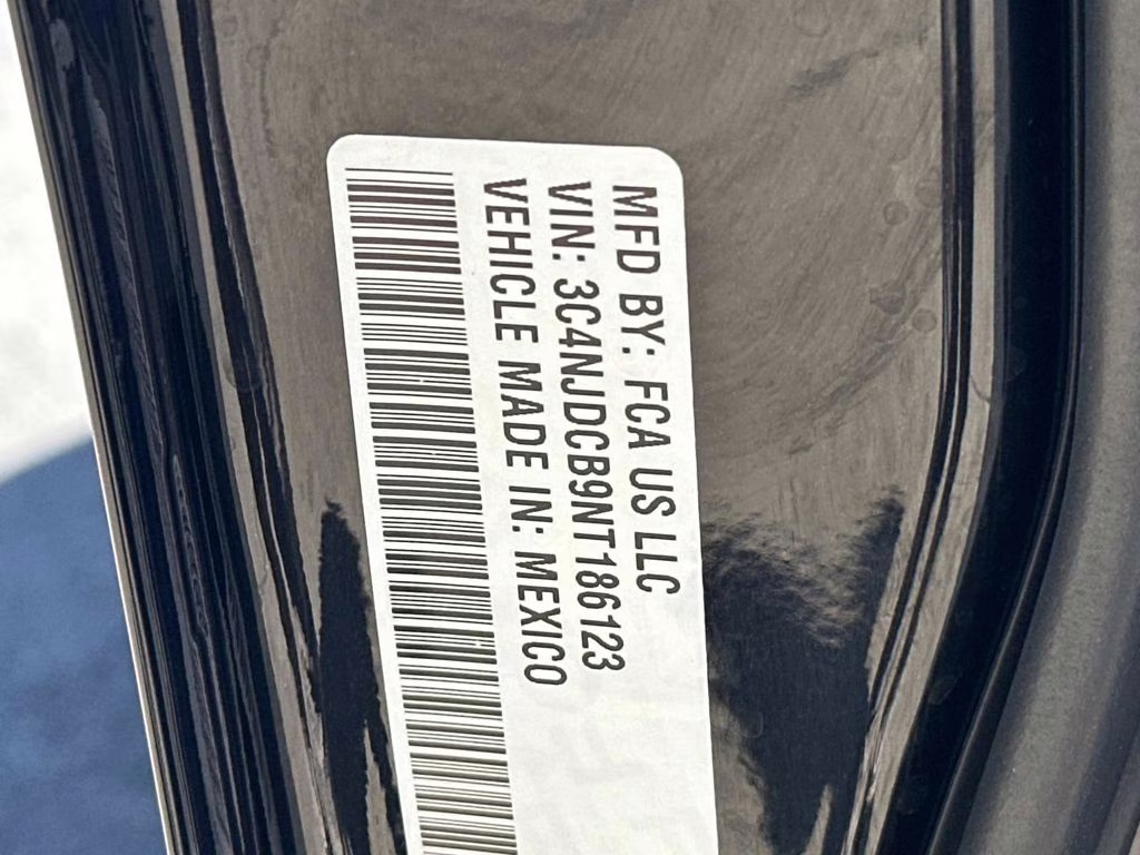 2022 Diamond Black Crystal Pearlcoat Jeep Compass Limited 4X4 SUV