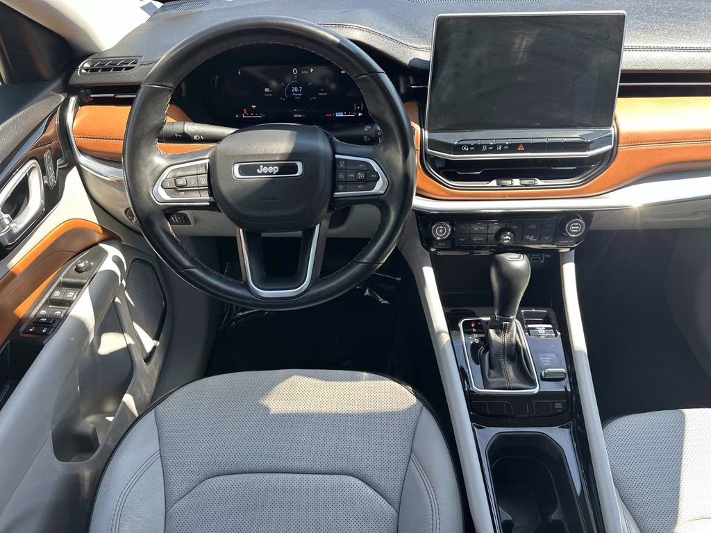 2022 Diamond Black Crystal Pearlcoat Jeep Compass Limited 4X4 SUV