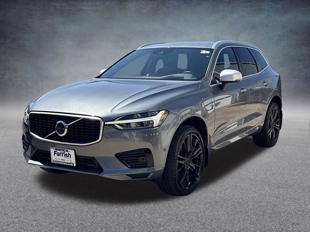 2018 Bright Silver Metallic Volvo XC60 Hybrid T8 R-Design AWD SUV