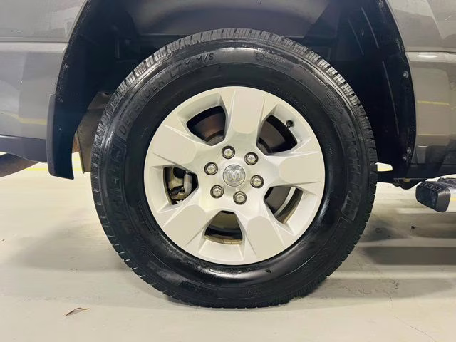 2021 Granite Crystal Metallic Clearcoat Ram 1500 Big Horn/Lone Star 4X4 Truck