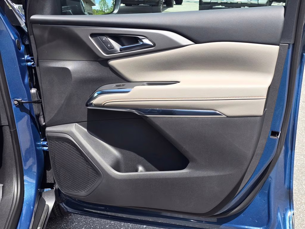2026 Lakeshore Blue Metallic Chevrolet Traverse LT FWD SUV