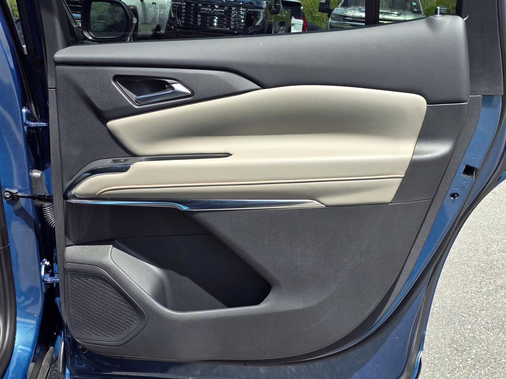 2026 Lakeshore Blue Metallic Chevrolet Traverse LT FWD SUV