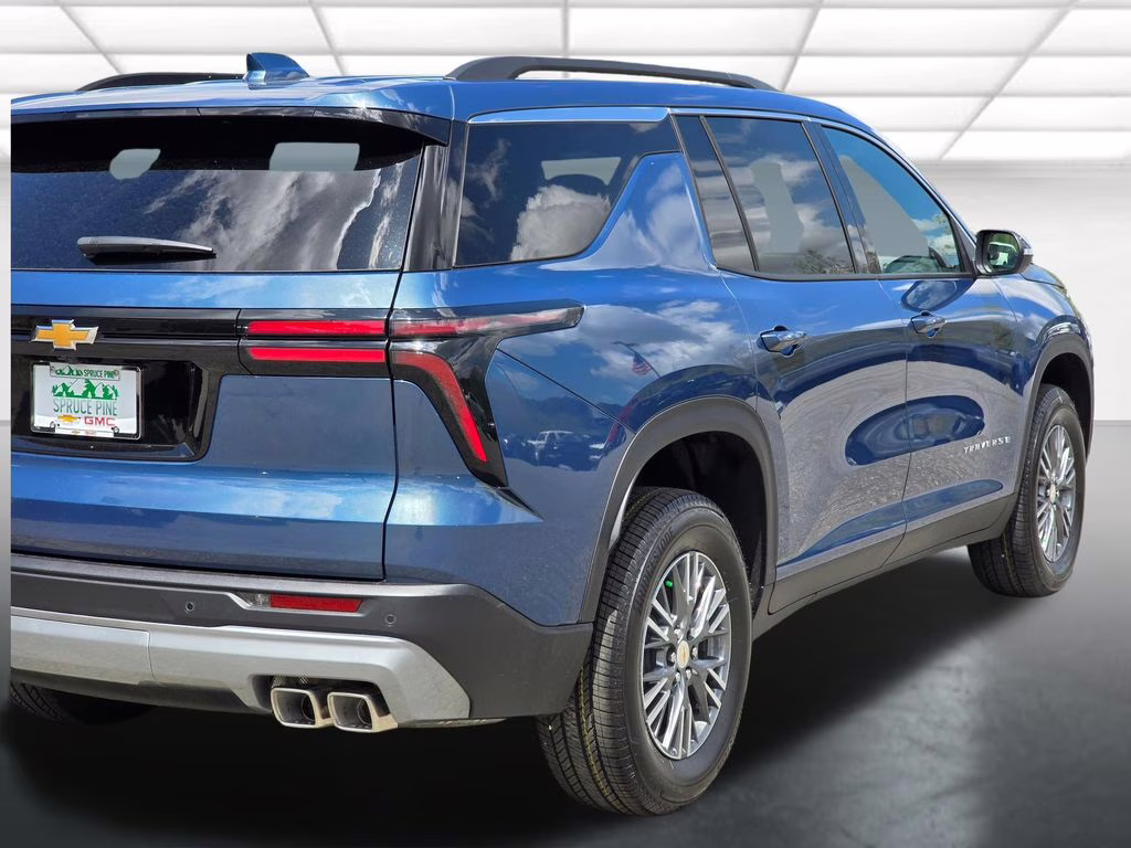 2026 Lakeshore Blue Metallic Chevrolet Traverse LT FWD SUV