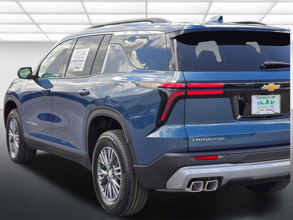 2026 Lakeshore Blue Metallic Chevrolet Traverse LT FWD SUV