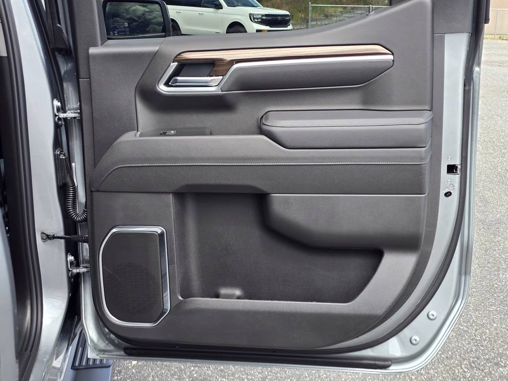 2026 Sterling Gray Metallic Chevrolet Silverado 1500 RST 4X4 Truck