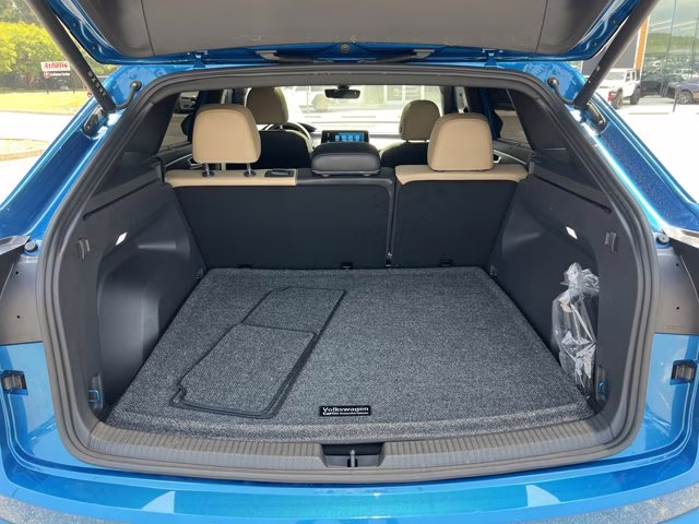 2024 Kingfisher Blue Metallic Volkswagen Atlas Cross Sport 2.0T SE w/Technology FWD SUV