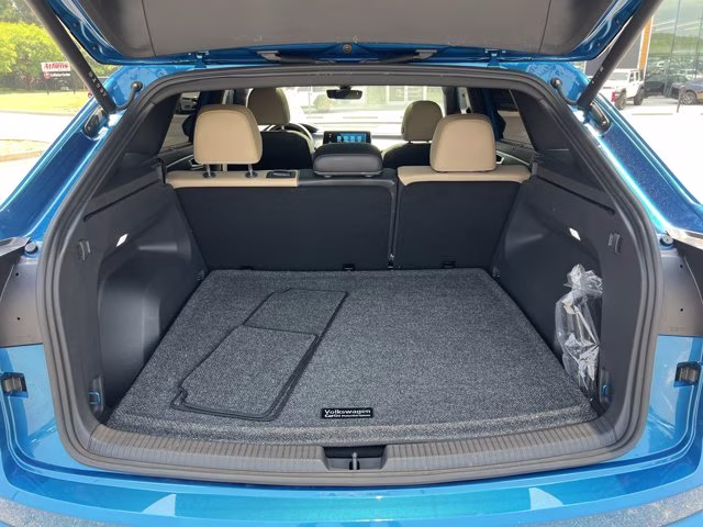 2024 Kingfisher Blue Metallic Volkswagen Atlas Cross Sport 2.0T SE w/Technology FWD SUV