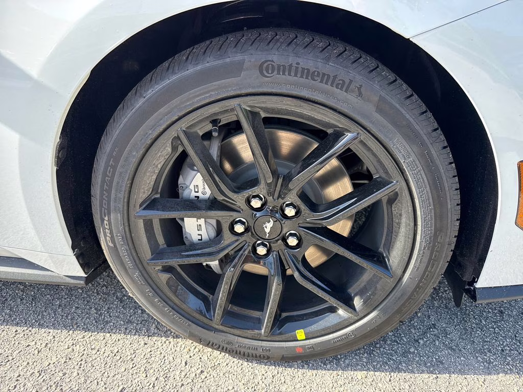 2026 Oxford White Ford Mustang GT Premium RWD Coupe