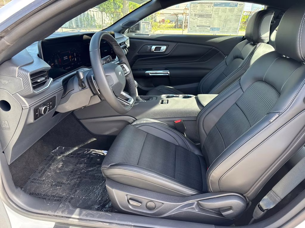 2026 Oxford White Ford Mustang GT Premium RWD Coupe