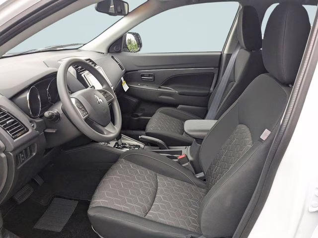 2026 White Diamond Mitsubishi Outlander Sport 2.0 ES 4X4 SUV