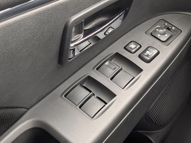 2026 White Diamond Mitsubishi Outlander Sport 2.0 ES 4X4 SUV