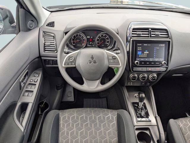 2026 Labrador Black Pearl Mitsubishi Outlander Sport 2.0 ES 4X4 SUV