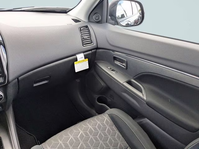 2026 Labrador Black Pearl Mitsubishi Outlander Sport 2.0 ES 4X4 SUV