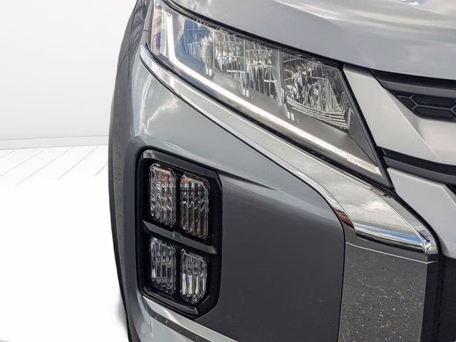 2026 Mercury Gray Metallic Mitsubishi Outlander Sport 2.0 ES 4X4 SUV