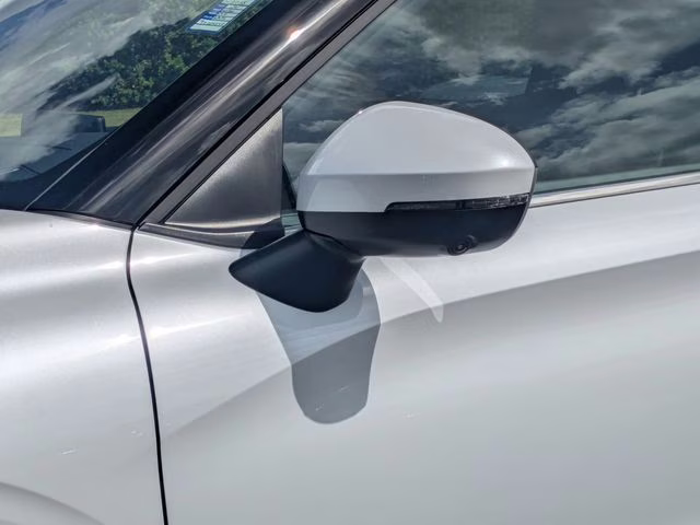 2026 White Diamond Mitsubishi Outlander SE FWD SUV