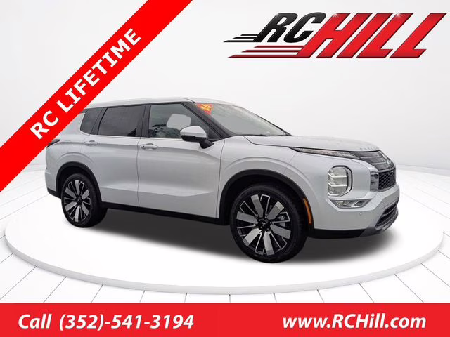 2026 White Diamond Mitsubishi Outlander SE FWD SUV