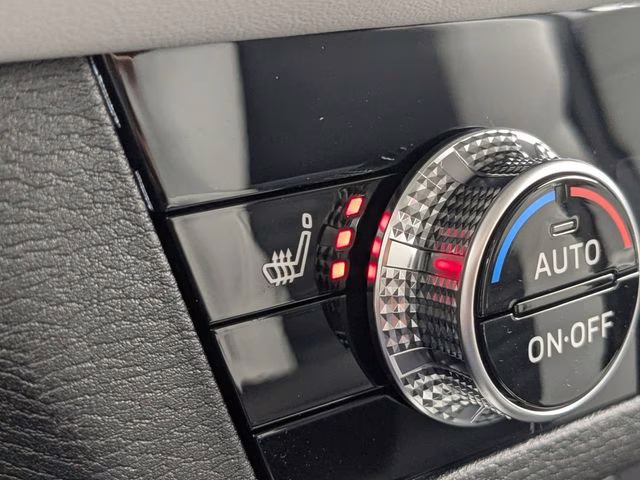 2026 White Diamond Mitsubishi Outlander SE FWD SUV