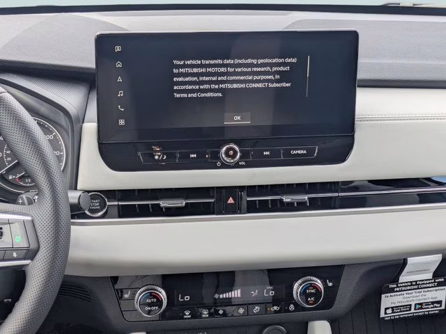 2026 White Diamond Mitsubishi Outlander SE FWD SUV