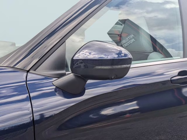 2026 Cosmic Blue Metallic Mitsubishi Outlander SE FWD SUV