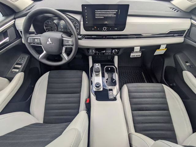 2026 Cosmic Blue Metallic Mitsubishi Outlander SE FWD SUV