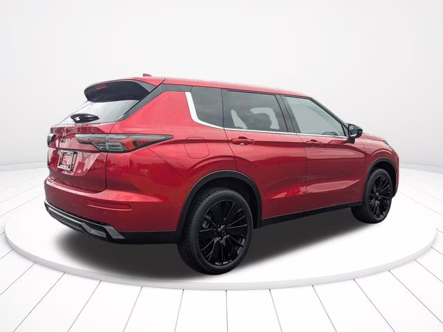 2026 Red Diamond Mitsubishi Outlander LE FWD SUV