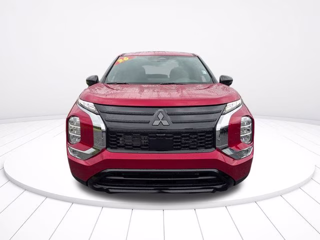 2026 Red Diamond Mitsubishi Outlander LE FWD SUV