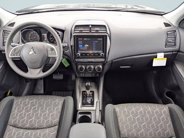 2026 Labrador Black Pearl Mitsubishi Outlander Sport 2.0 ES 4X4 SUV