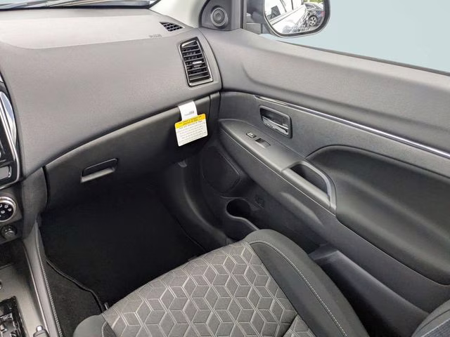 2026 Mercury Gray Metallic Mitsubishi Outlander Sport 2.0 ES 4X4 SUV