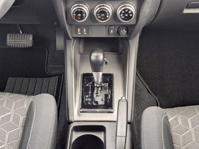 2026 Mercury Gray Metallic Mitsubishi Outlander Sport 2.0 ES 4X4 SUV