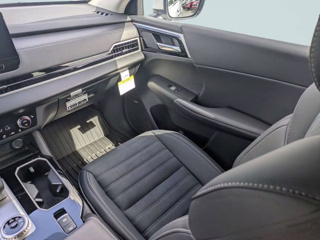 2026 White Diamond Mitsubishi Outlander SE FWD SUV
