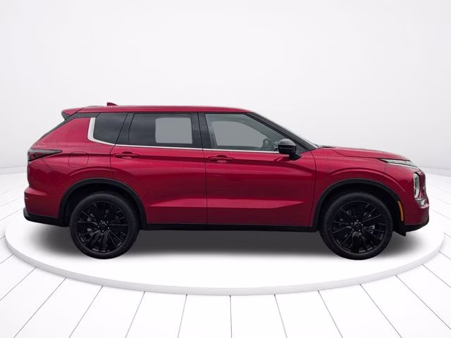 2026 Red Diamond Mitsubishi Outlander LE FWD SUV