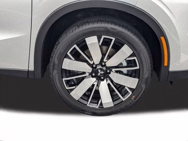 2026 Alloy Silver Metallic Mitsubishi Outlander SE FWD SUV